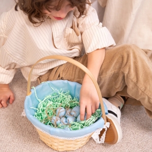 Košík Velikonoční s modrou látkou