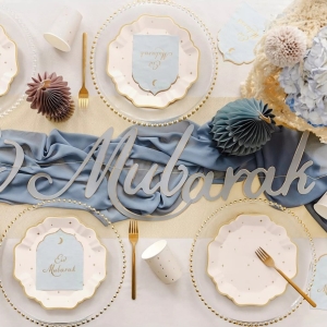 Talíře papírové světlé s hvězdičkami 21 cm 6 ks