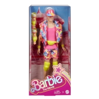 Barbie Ken ve filmovm obleku na kolekovch bruslch